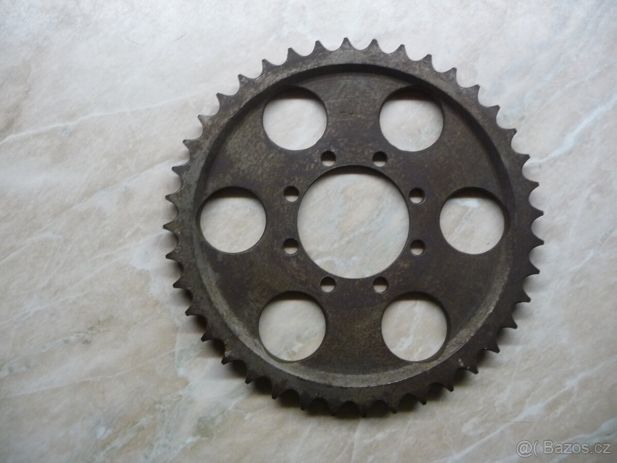 Rozeta - asi na čz 175 skůtr (prase) - 2