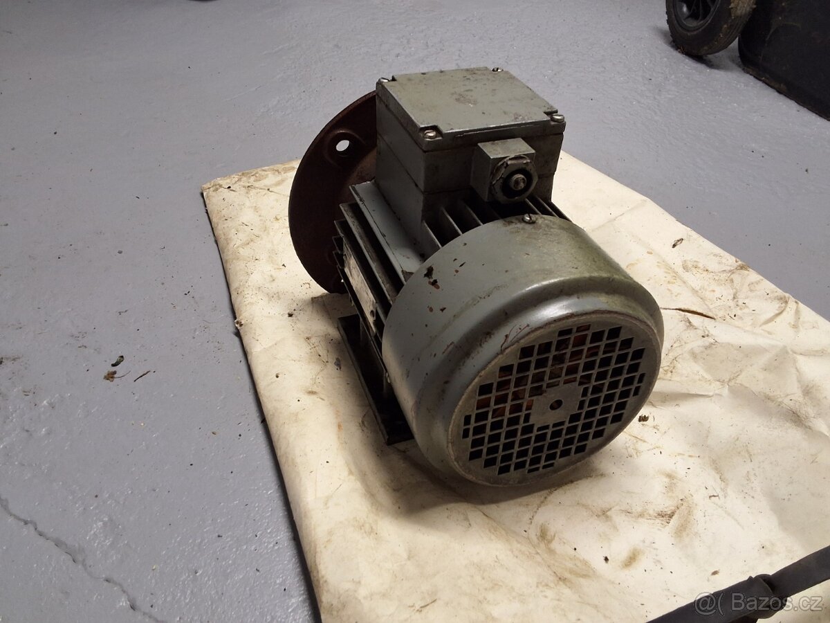 Elektromotor MEZ 370 W - 2