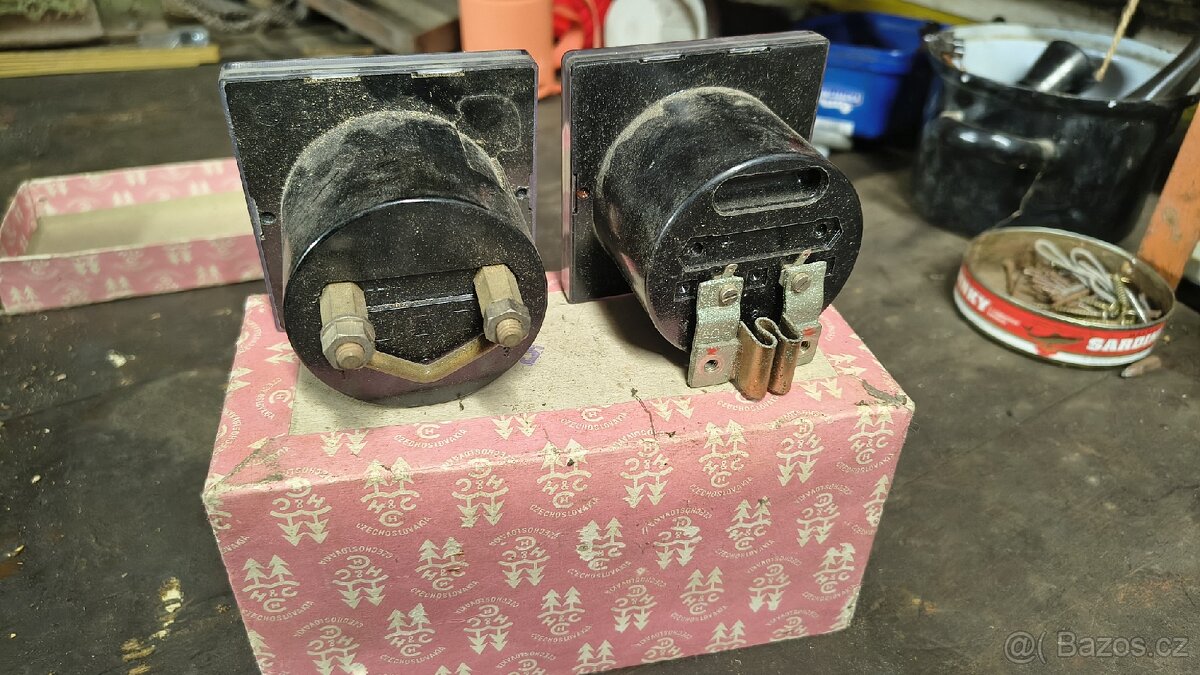 Panelové ampérmetry (1,5 A a 40 A) - 2