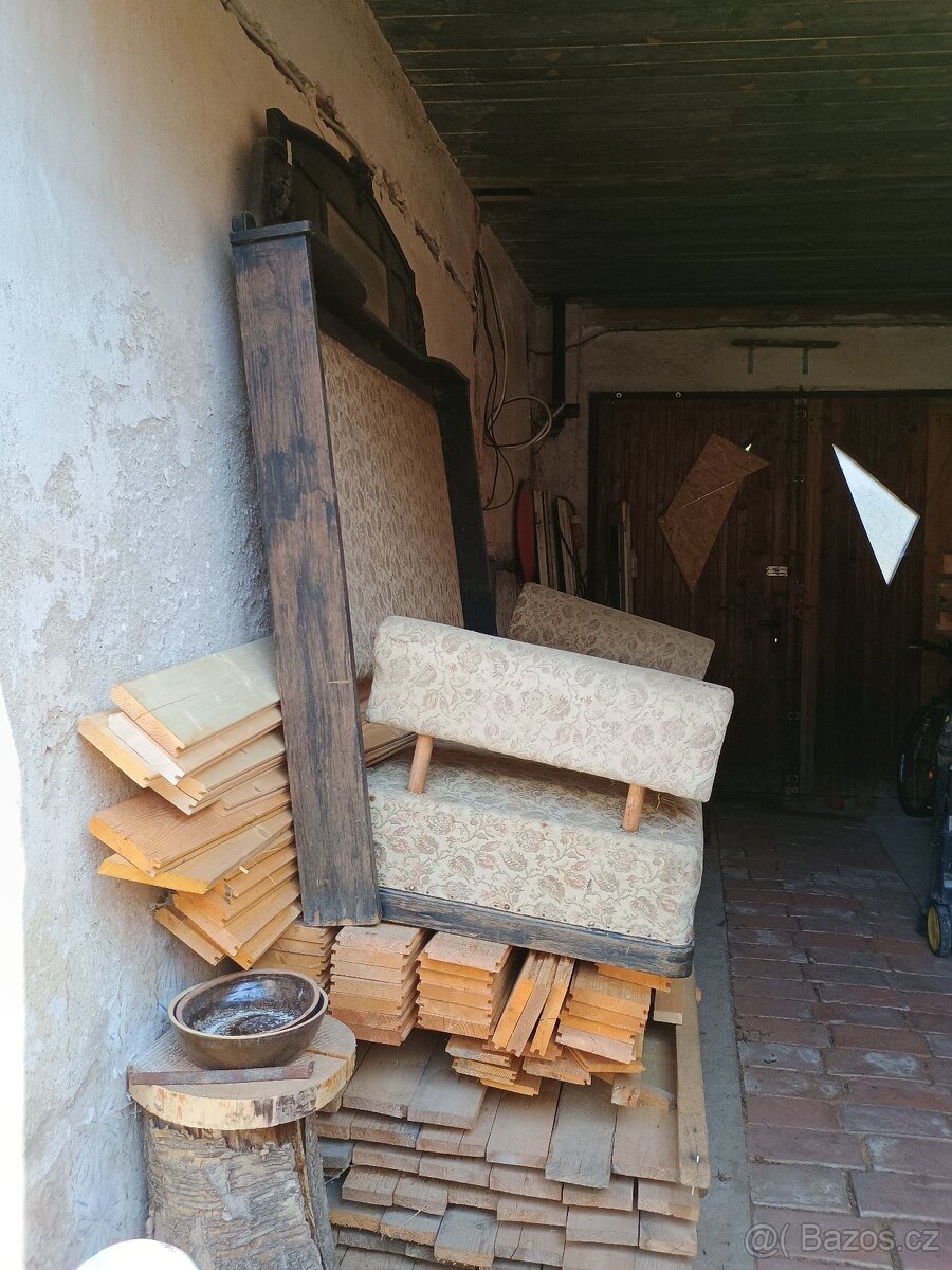 Starožitný gauč - 2