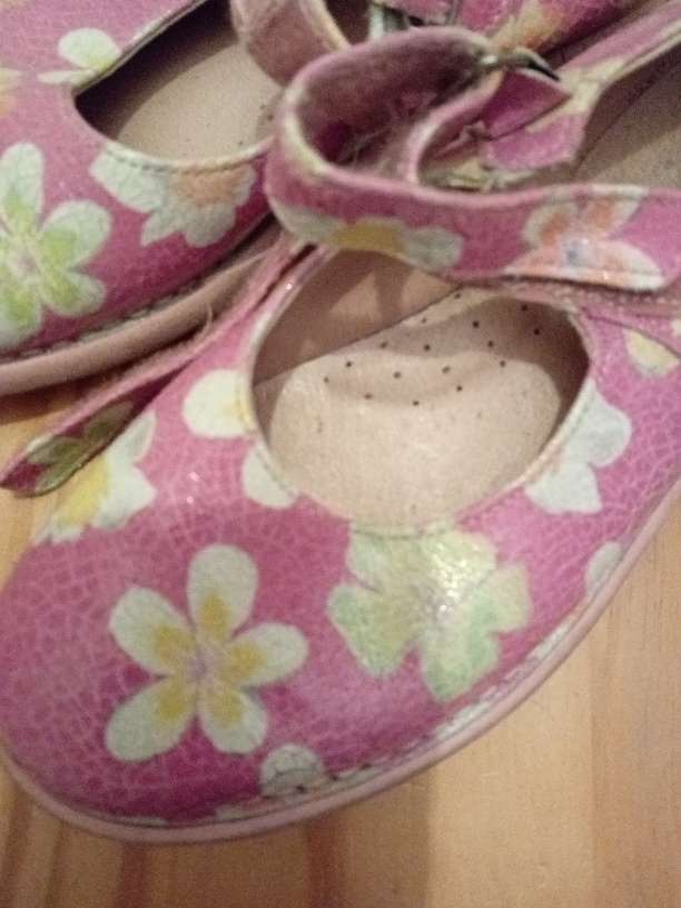 dívčí kožené balerinky vel. 34 - 2