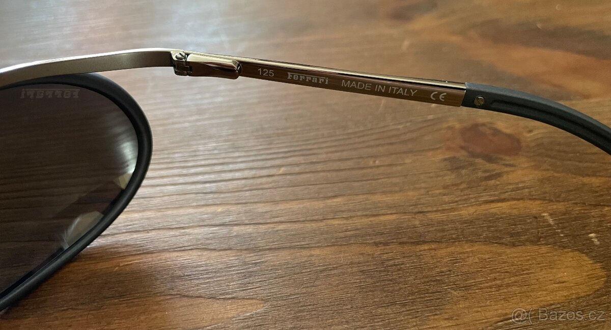 Sluneční brýle Ferrari - 2