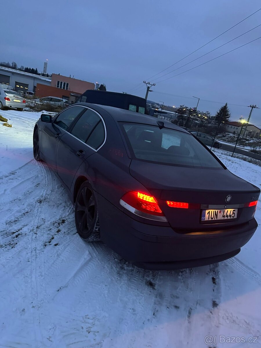 BMW e65 745i V8 245kw + LPG - 2