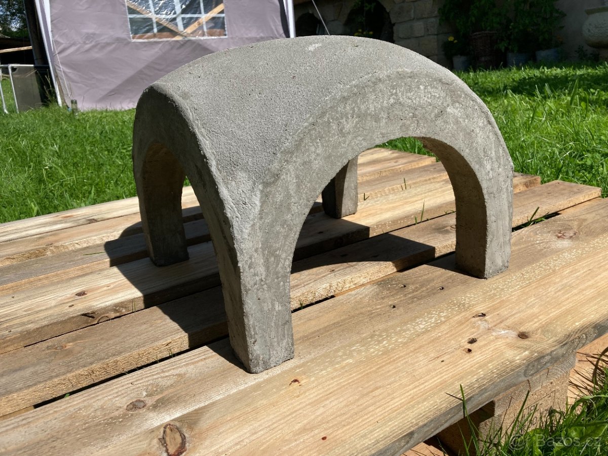 KOMÍNOVÁ HLAVICE STŘÍŠKA - 2