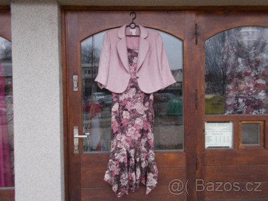 prodej dámské konfekce - 2