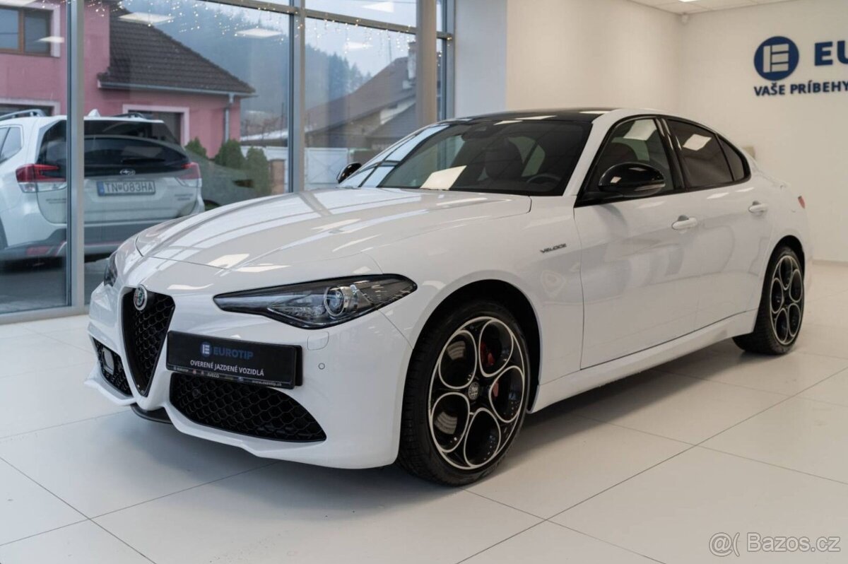 Alfa Romeo Giulia 2.0 GME Veloce AWD AT - 2