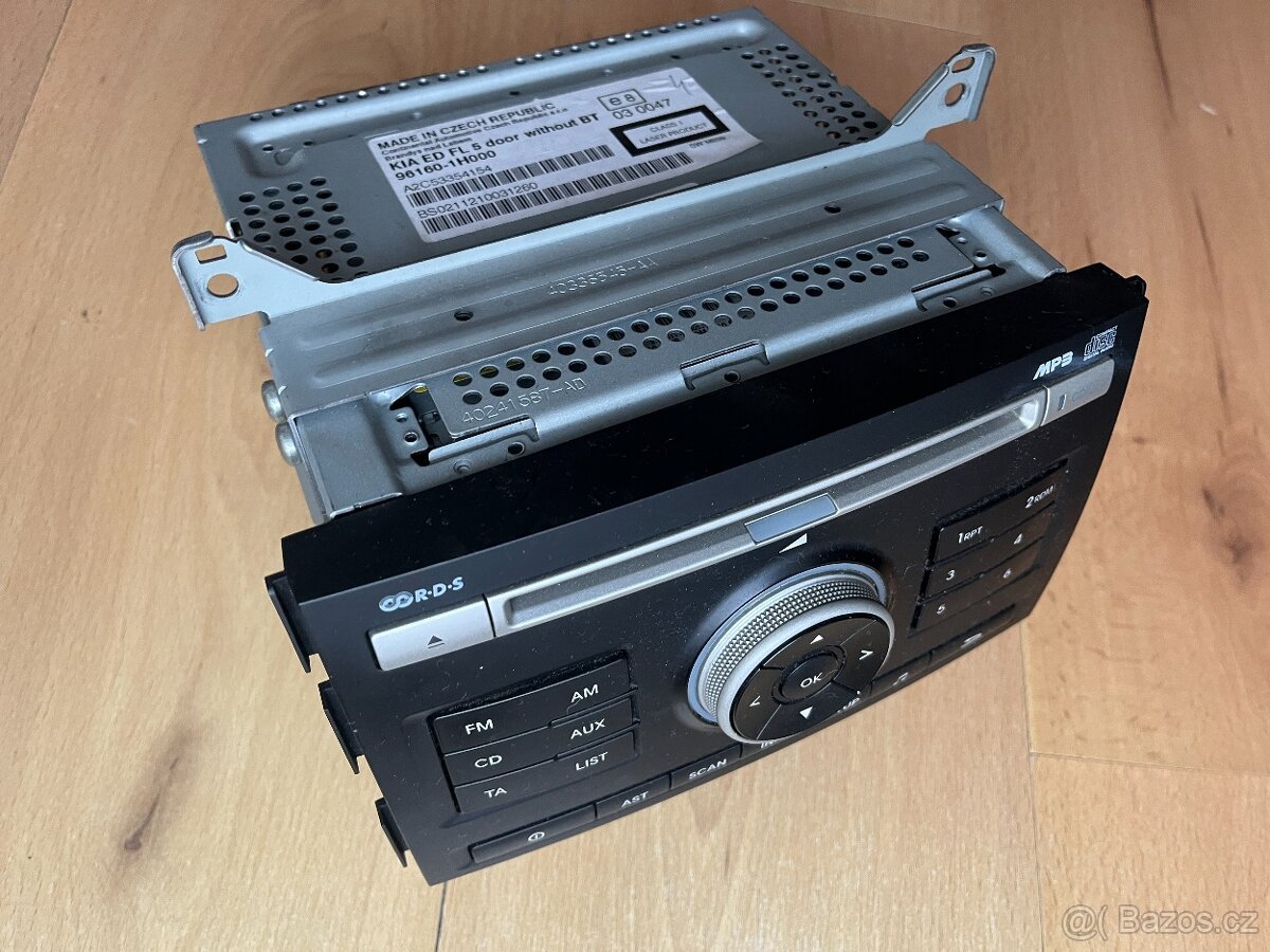 Autorádio pro KIA Ceed I - 2