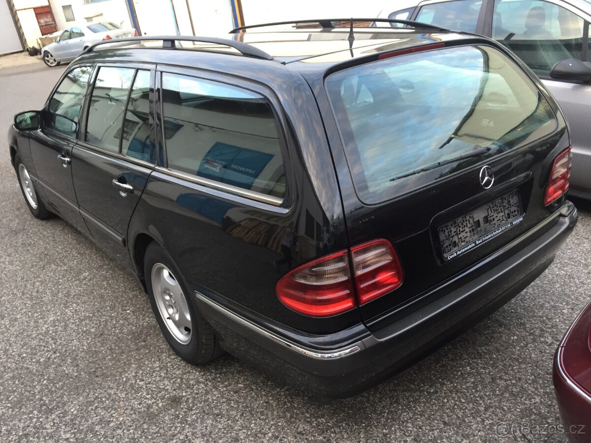 MERCEDES E 320CDI NÁHRADNÍ DÍLY - 2