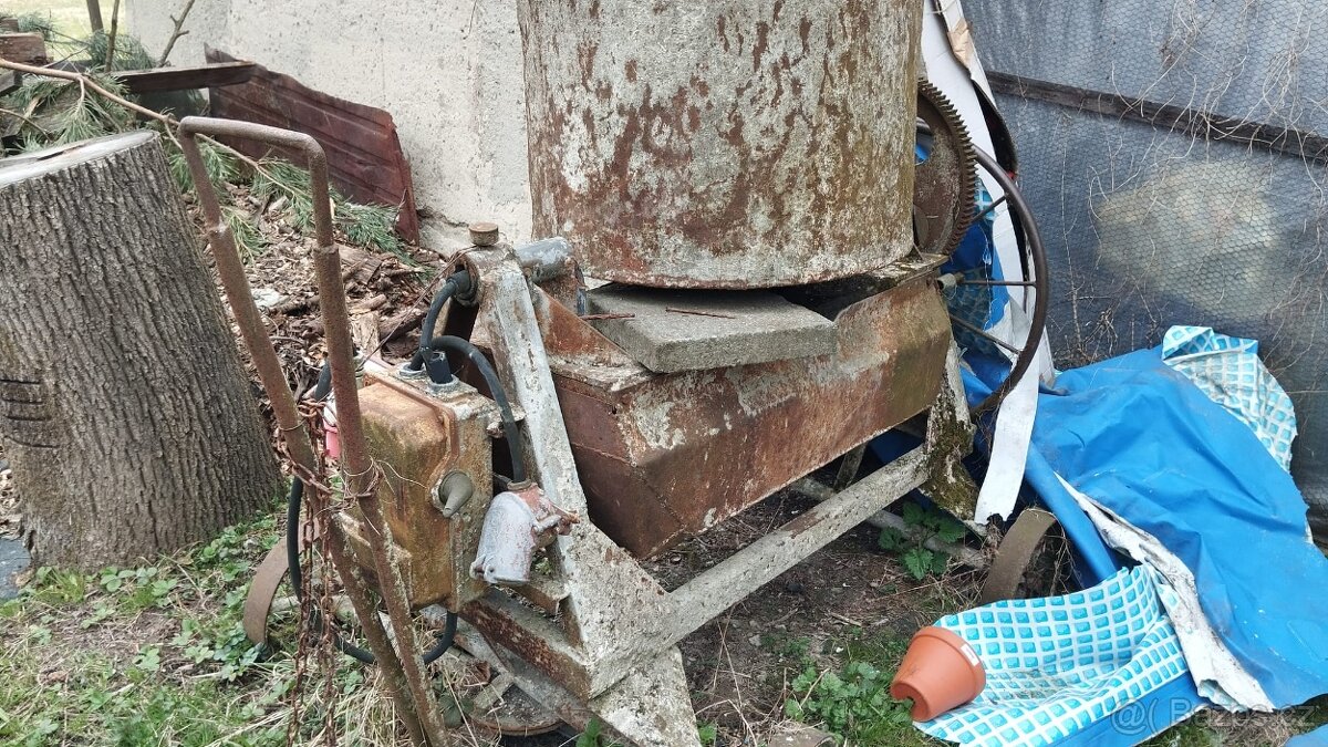 stavební míchačka - 2