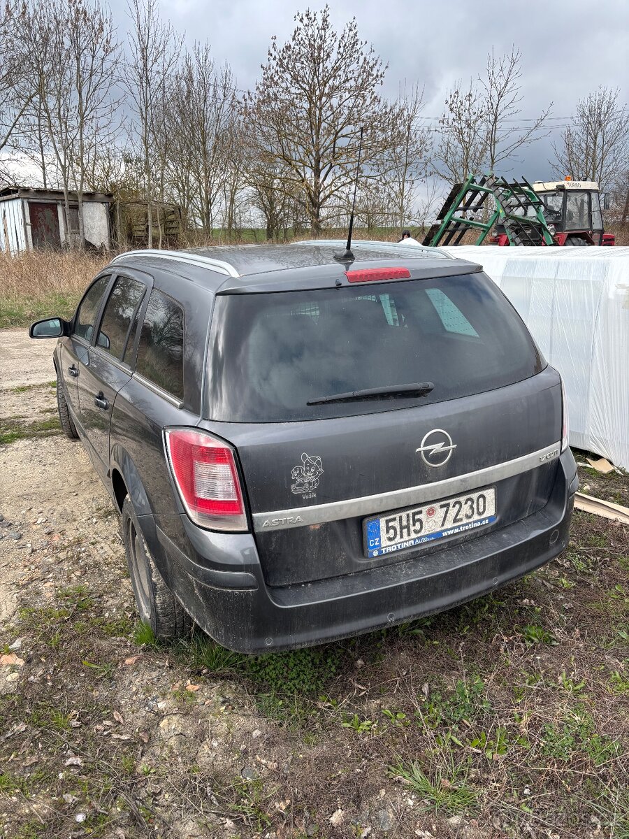 Opel Astra H 1.7 CDTi - 2