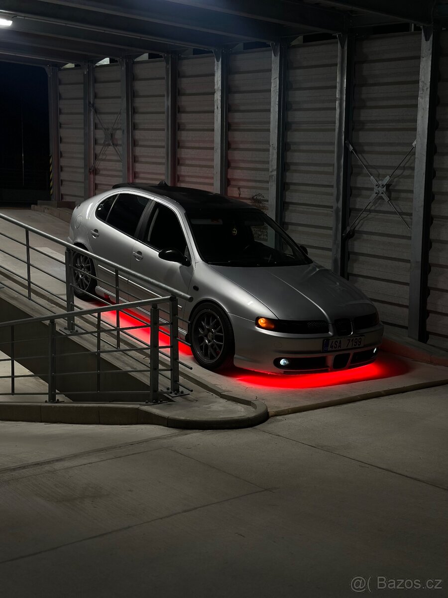 Seat Leon 1.9 arl 110kw zaklad - 2