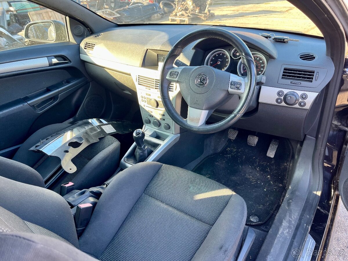 Opel Astra GTC - Náhradní díly - 2