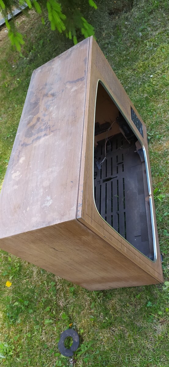 skříň televize Tesla Aurora - 2