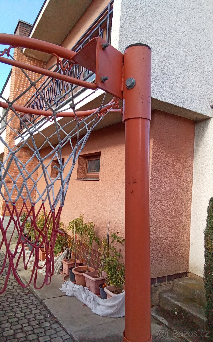 STOJAN NA BASKETBAL - 2