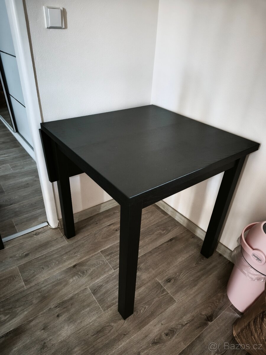 Jídelní stůl + 4ks židle - 2