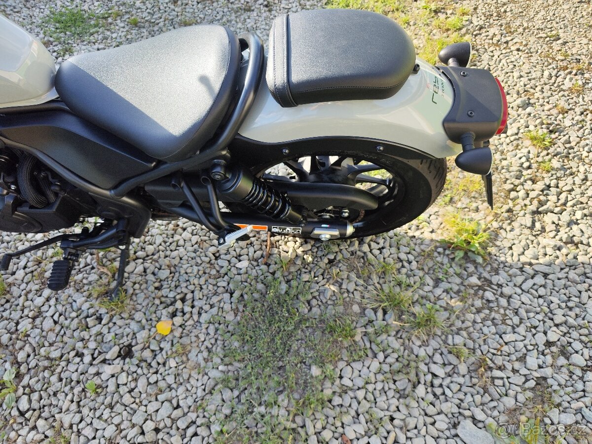 Honda Rebel - 2