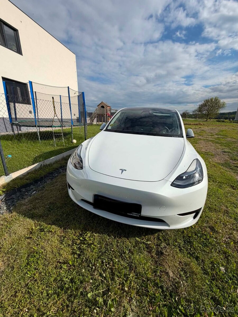 Tesla Y 2023 - 2