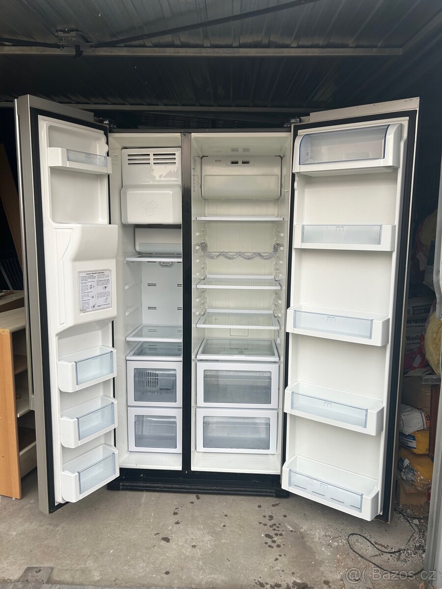 Haier HRF - 663CJB - 2