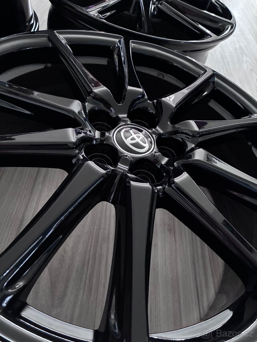 Toyota Yaris GR 5x100 r18 - 2