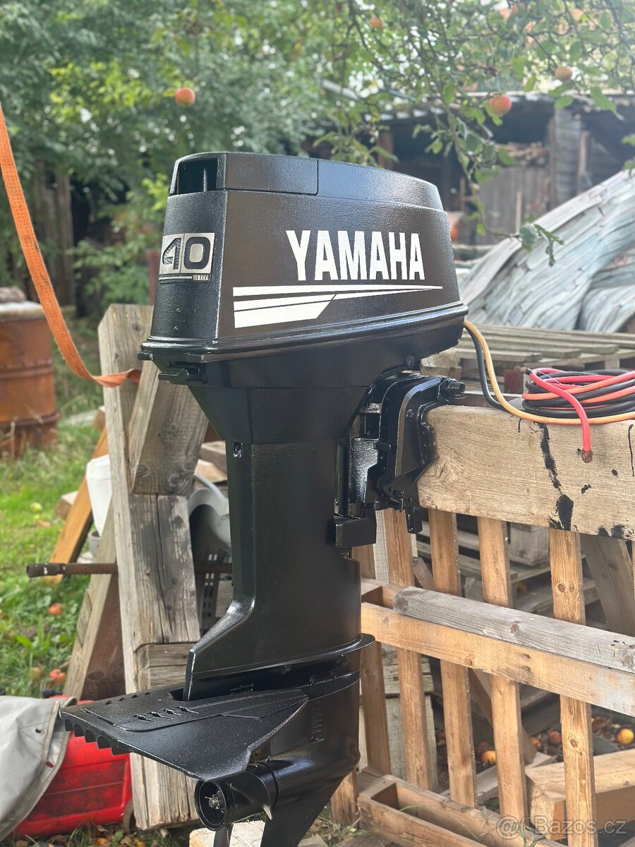 Lodní motor Yamaha - 2