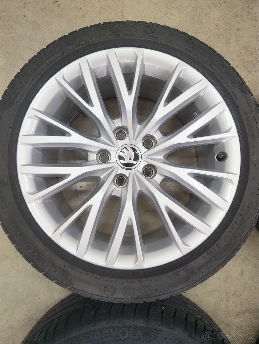 Kola Seat Leon 4 r17 - 2
