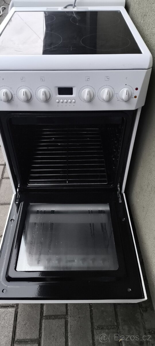 Prodám elektrický sporák Beko - 2