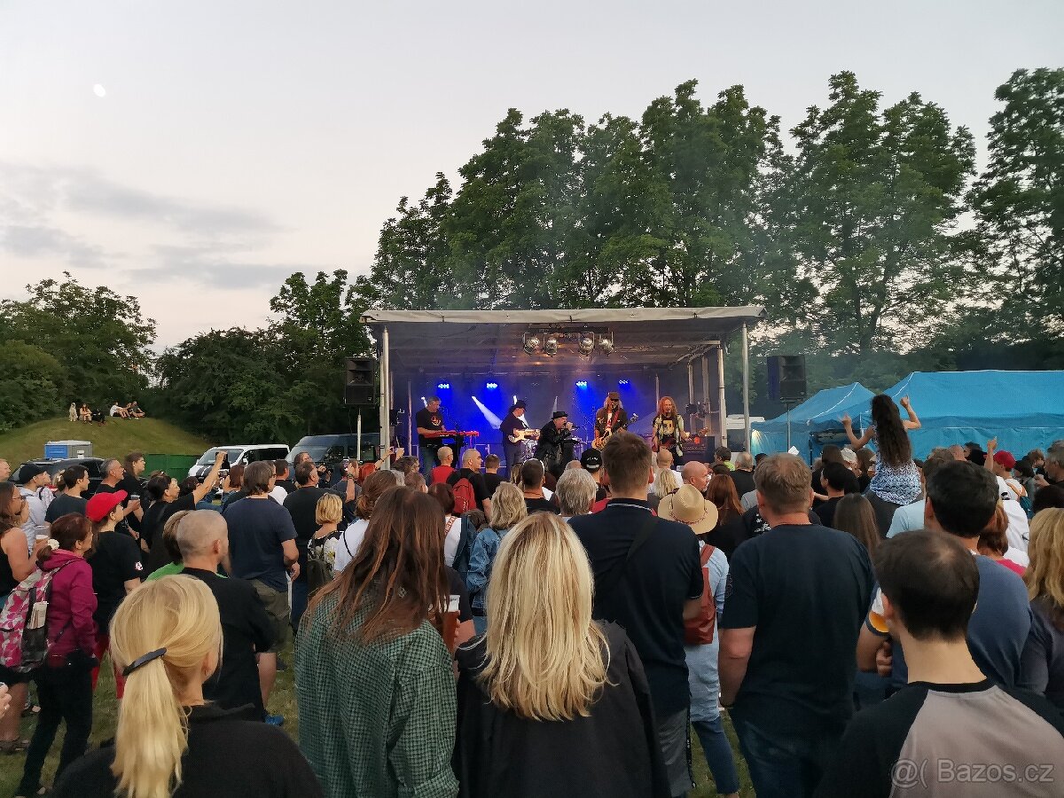 Mobilní pódoim 6x6m, 8x6m pronájem - 2