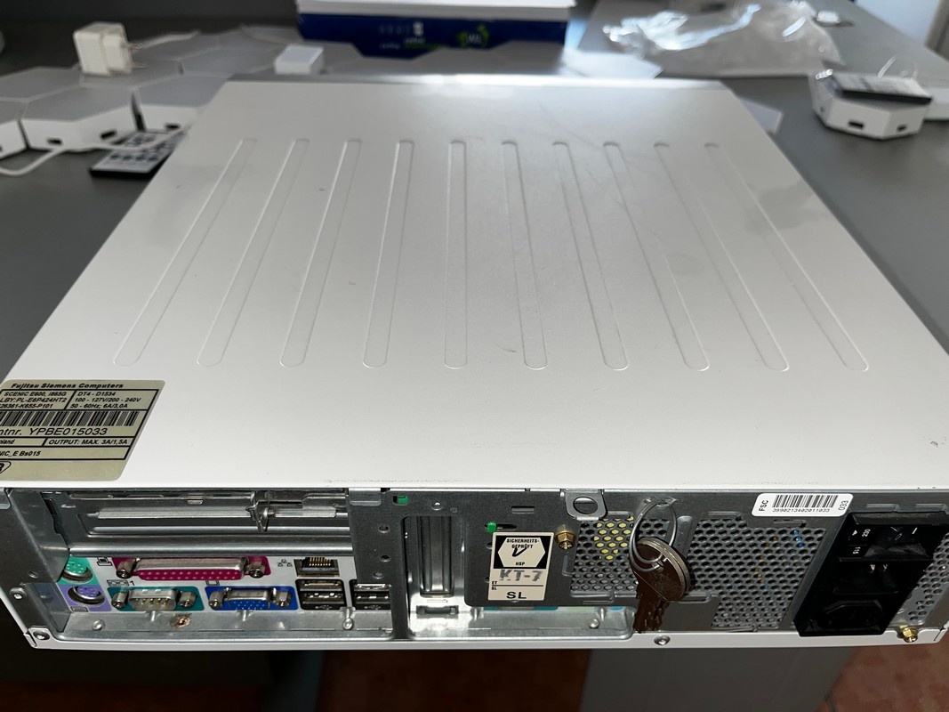 Retro PC Fujistsu Scenic E600 - 2