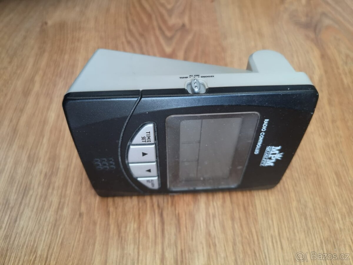 Starý retro budík Prim a další na baterie řízené - 2