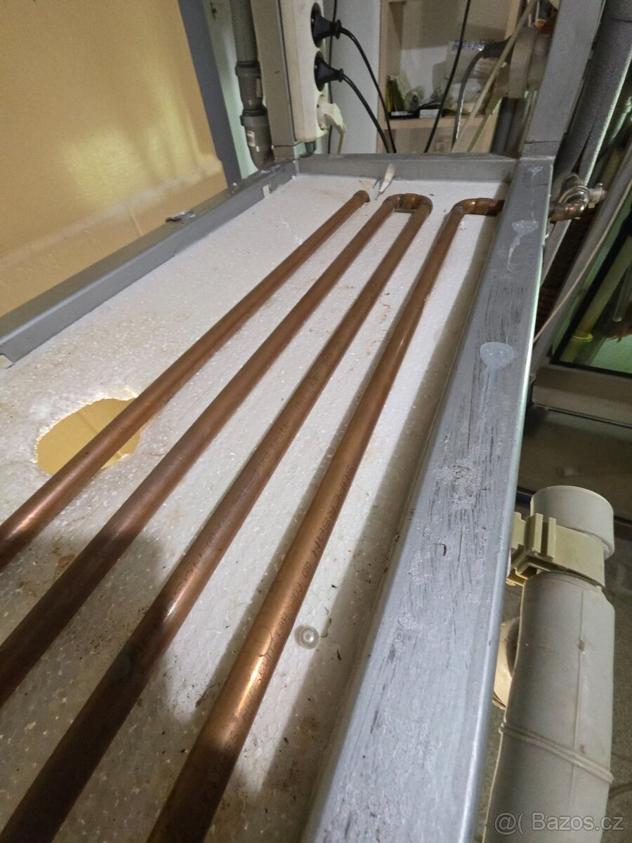 Akvarijní stojan - 2