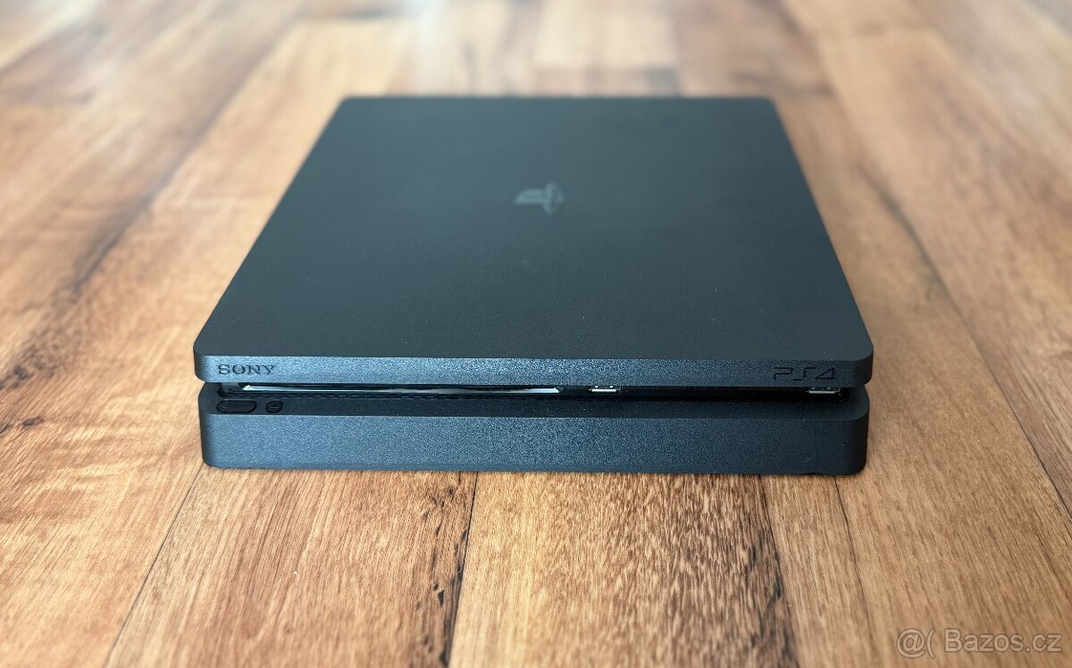 Sony Playstation 4 Slim (CUH-2116A) 500 GB černá (FW 10.01) - 2