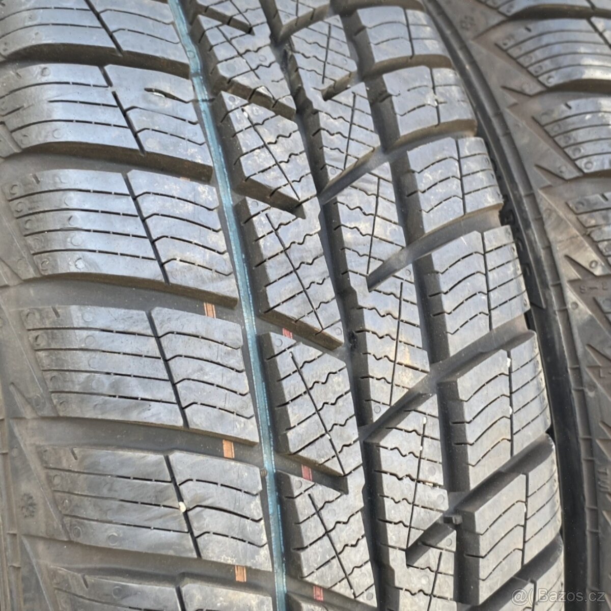 Zimní pneu 175/70 R13 82T Barum 7,5mm - 2