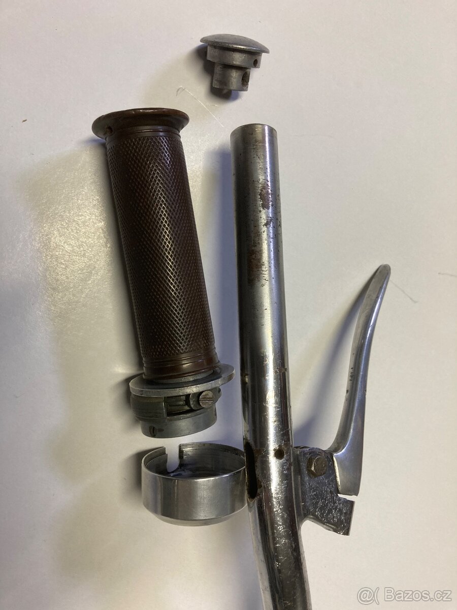 otočný levý i pravý heft,veterán (50-60 léta),řidítka Jawa,Č - 2