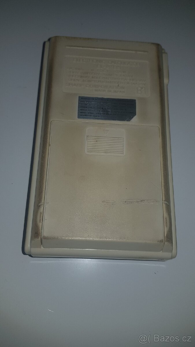 Retro kalkulačka Sharp EL-8113S - 2