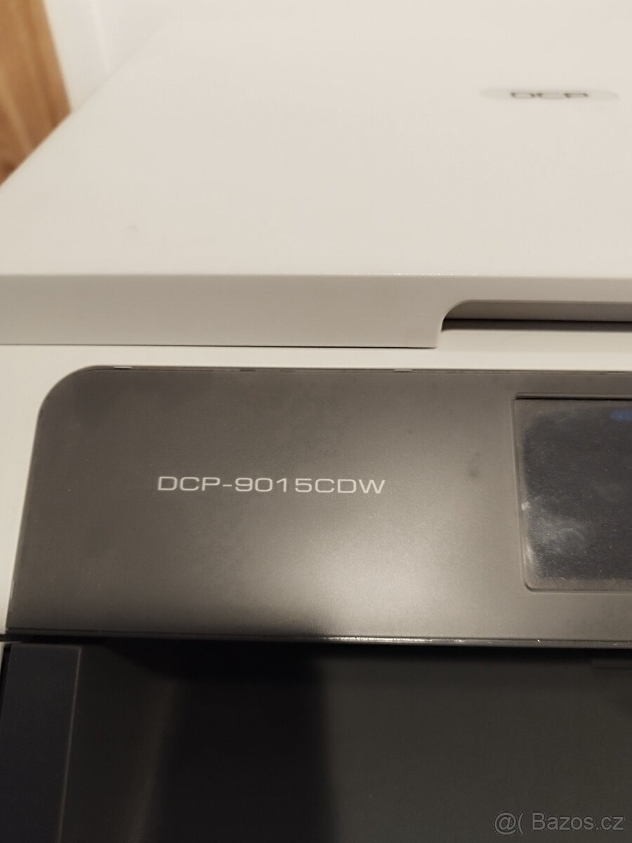 Barevná laserová tiskárna Brother DCP-9015CDW - 2