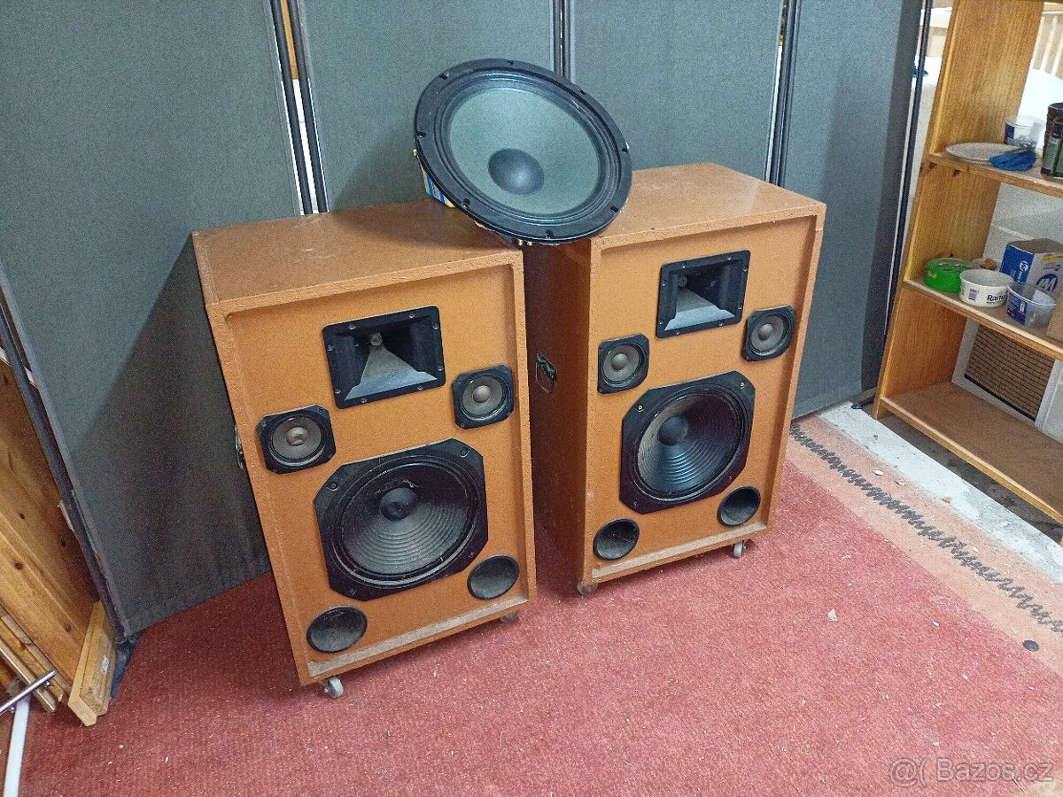 Prodám 2 x hezké aparatury - 2