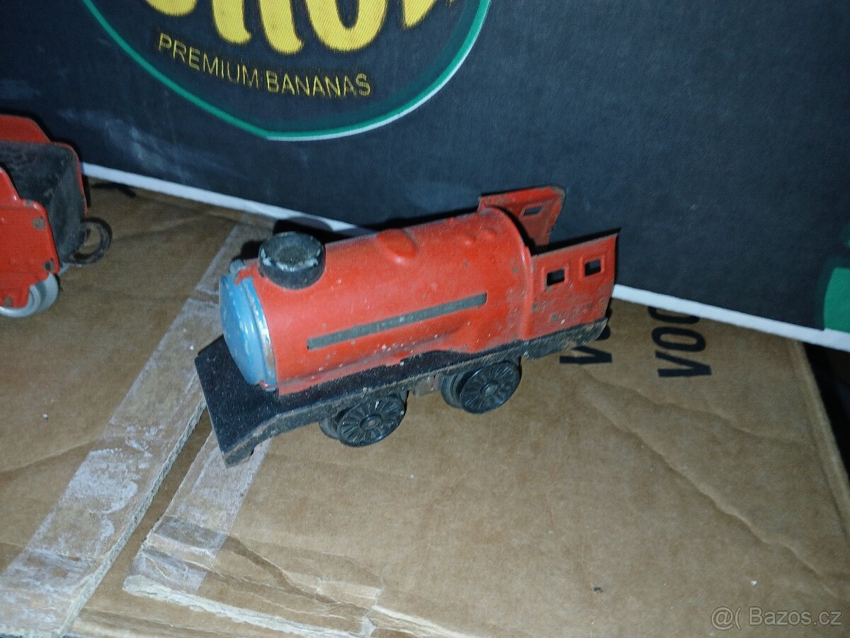 Starý plechových vláček a vlečky - 2