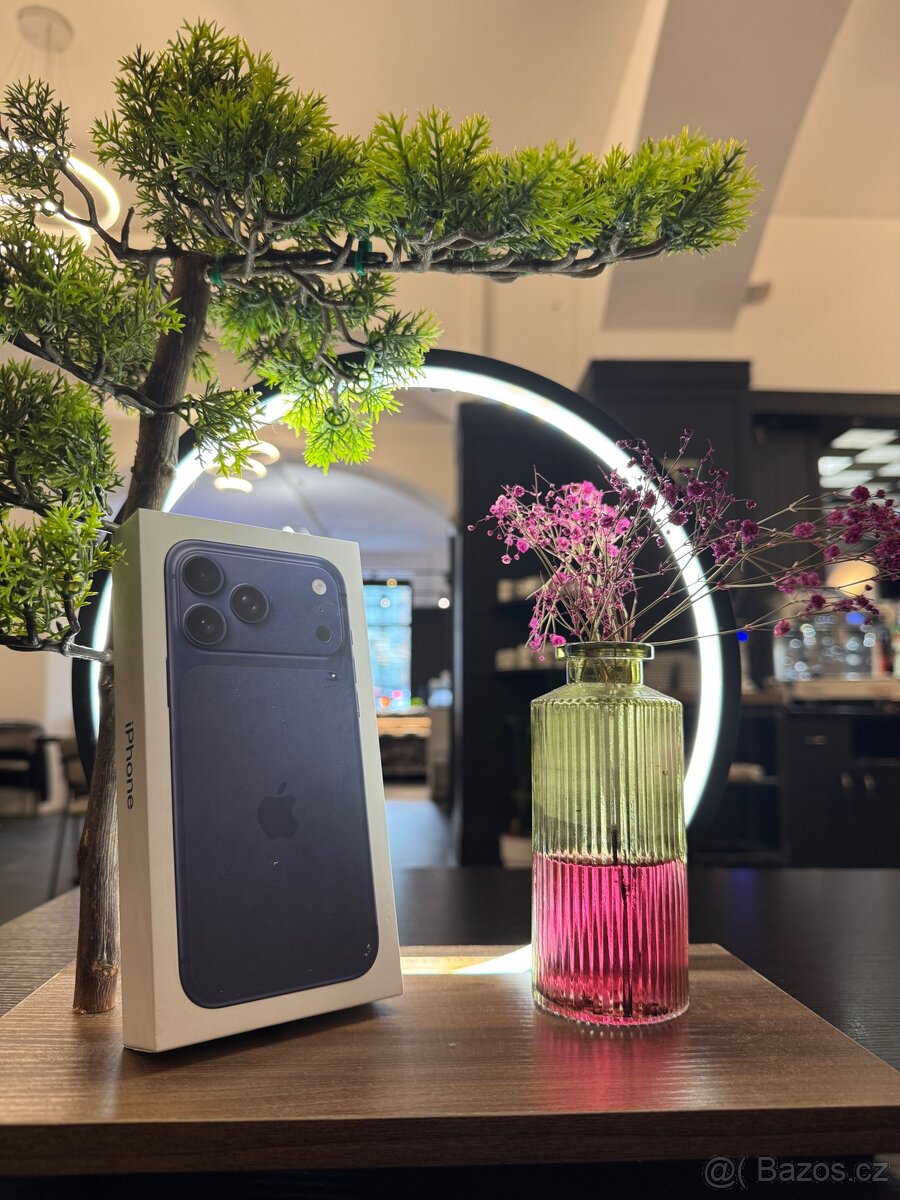 iPhone 17 Pro Max 256 GB (Deep Blue) - 2