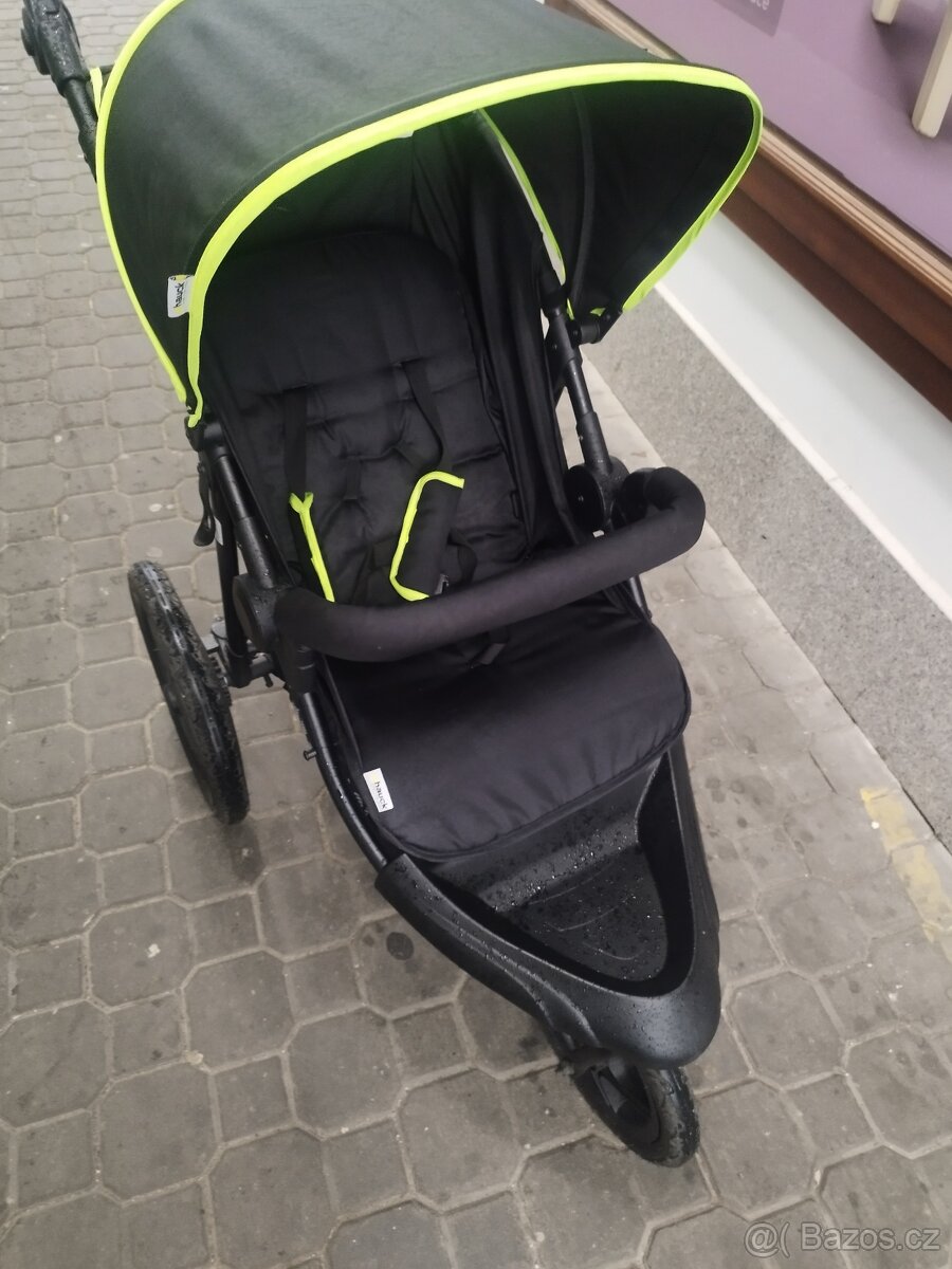 Sportovní kočárek - 2