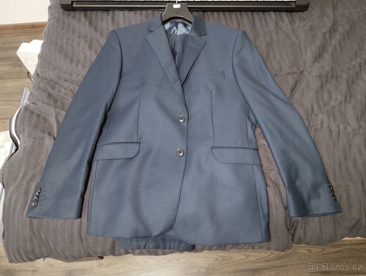 Prodám pánský oblek - 2