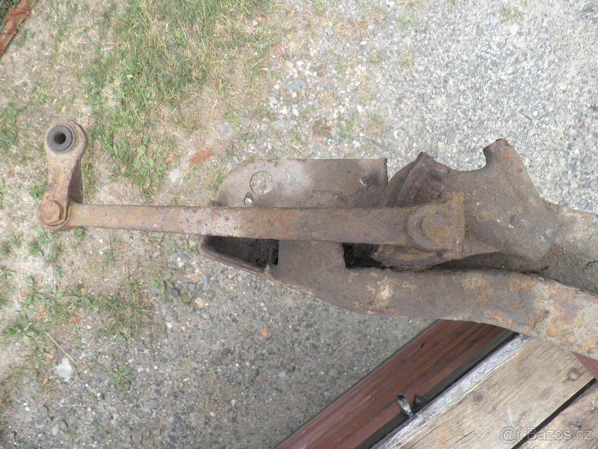 Nápravnice s tlumičem - 2