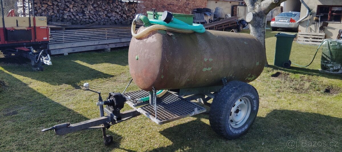 Fekál domácí výroby - 2