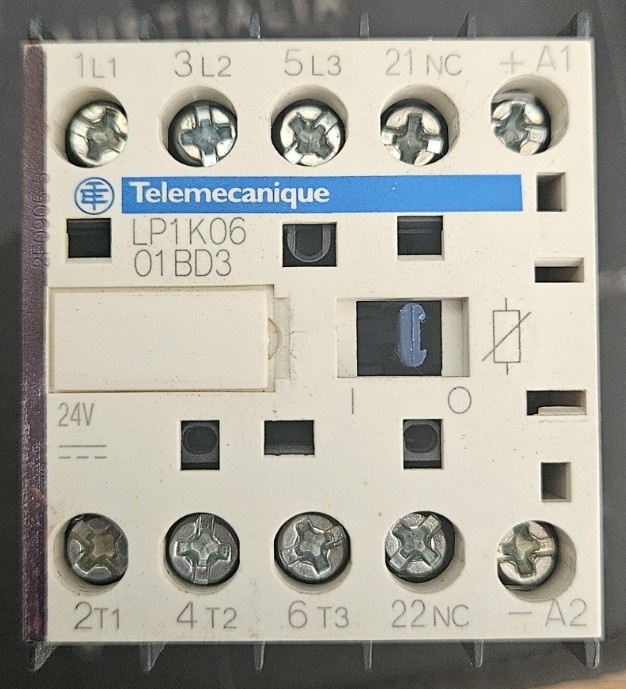 Stykač Schneider Telemecanique LP1K06 01BD3 24V DC - 2