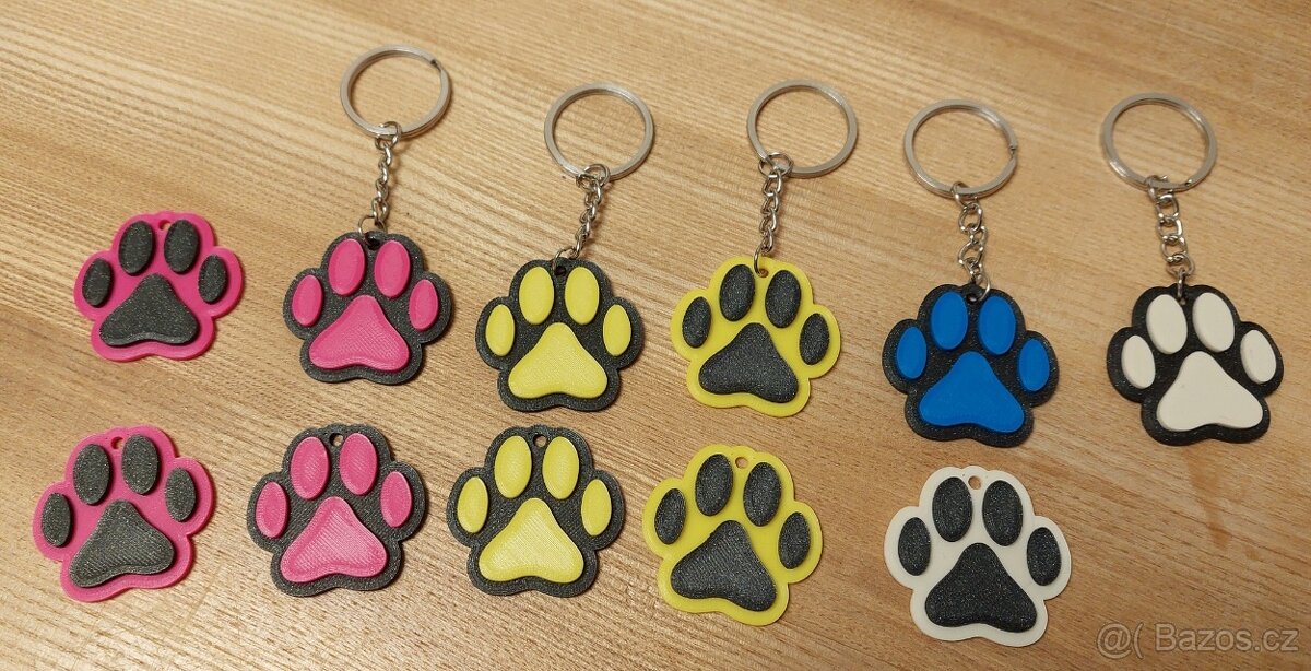 Přívěšek na klíče - psí tlapka - 2