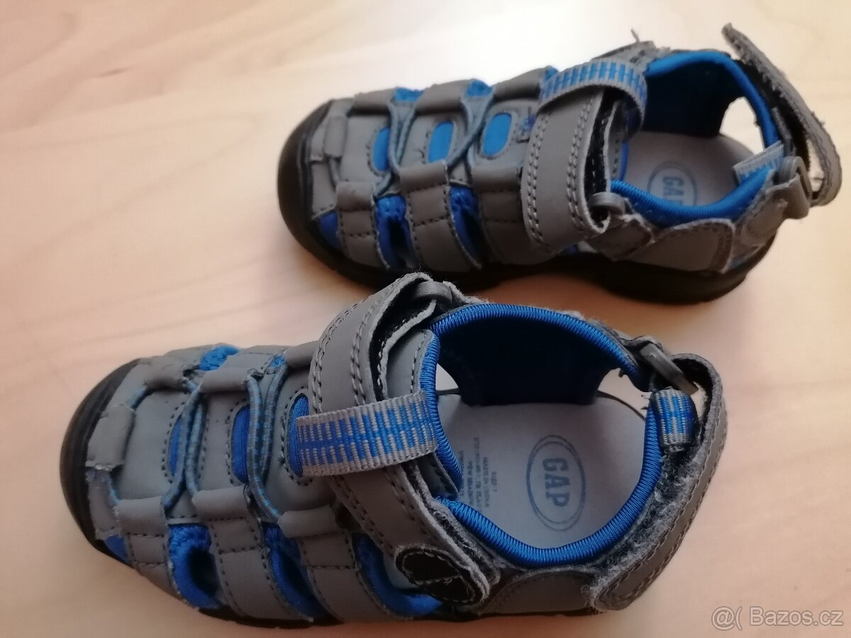 Dětské sandále GAP - délka stélky 15,5 cm. - 2