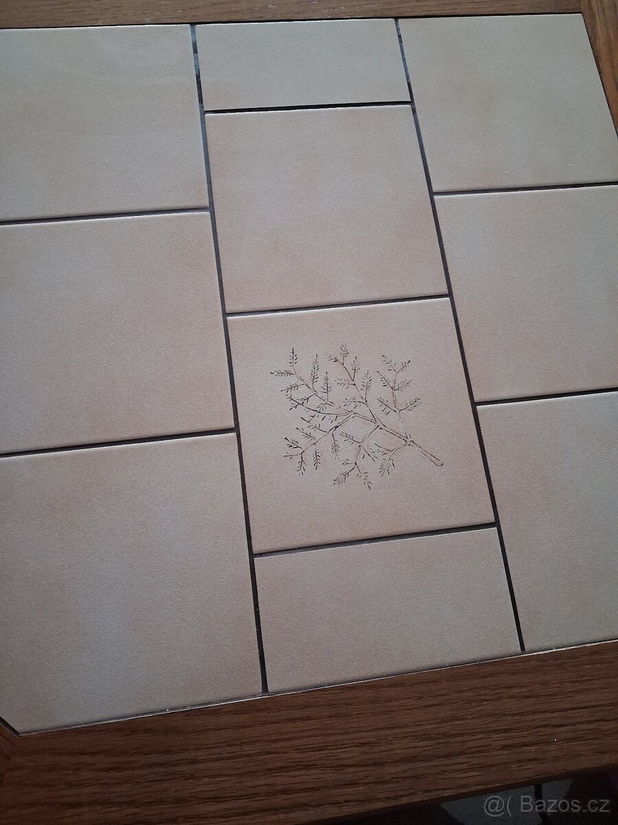 Polohovací jídelní stůl - 2