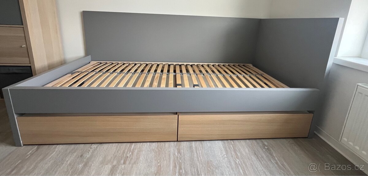 postel s úložným prostorem - 2