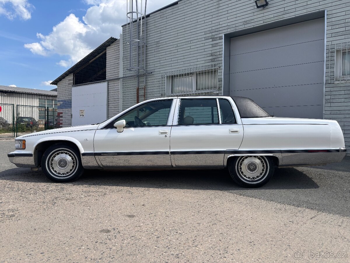 Cadillac Fleetwood - 2