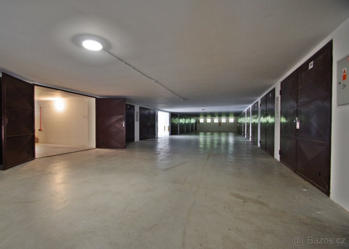 Prodej garáže 21 m² Brno-Vinohrady - 2