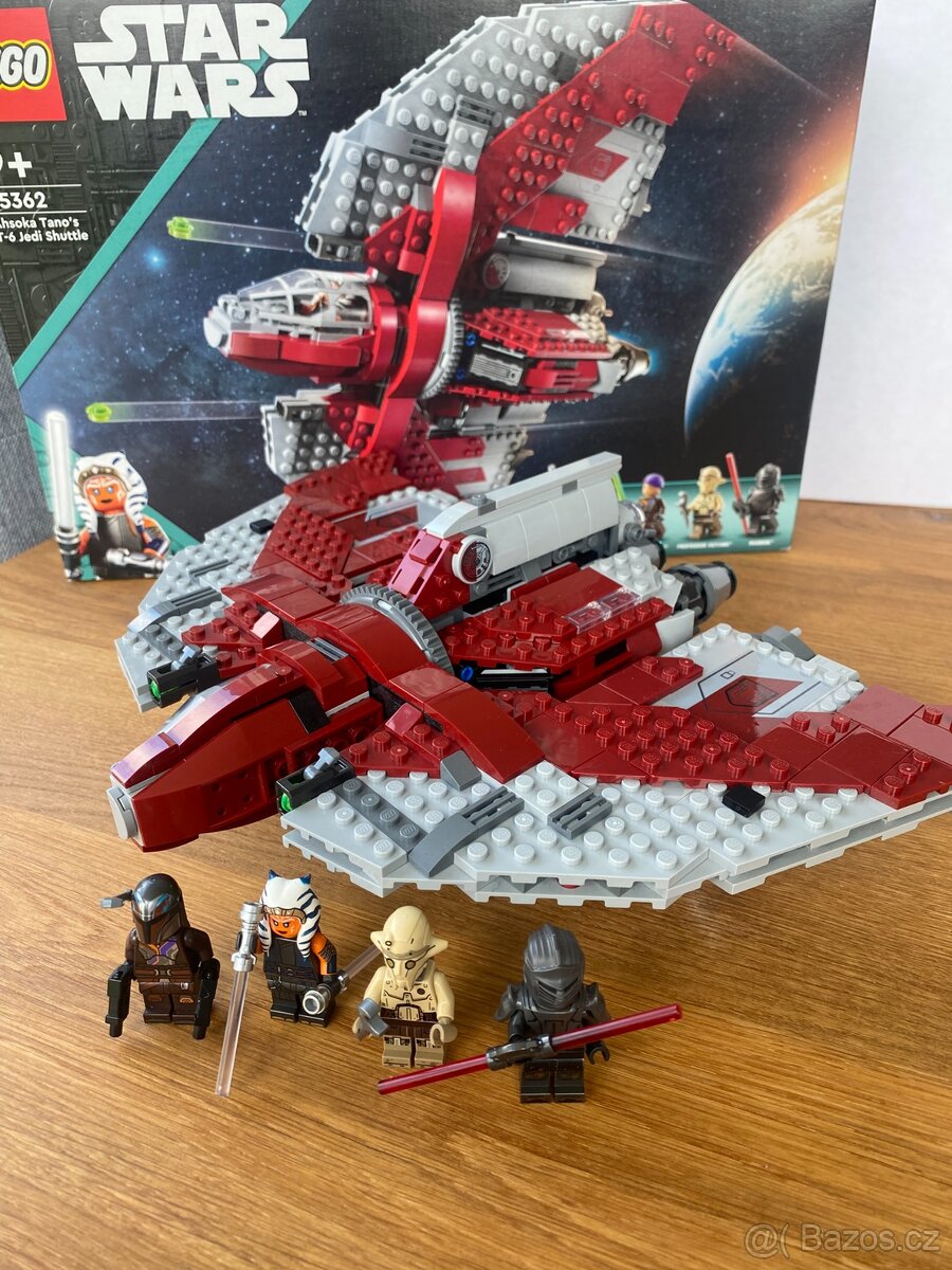 LEGO Star Wars Ahsoka Tano's T-6 Jedi Shuttle (75362) - 2